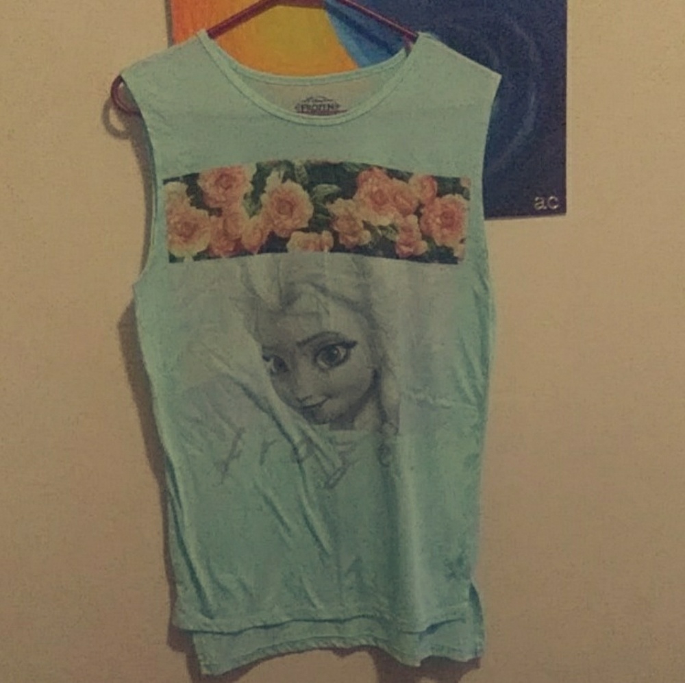 Frozen Elsa tanktop.